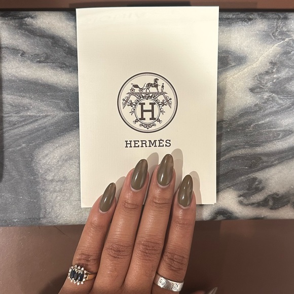 Hermes Clic H Bracelet - Red Enamel - Picture 9 of 11